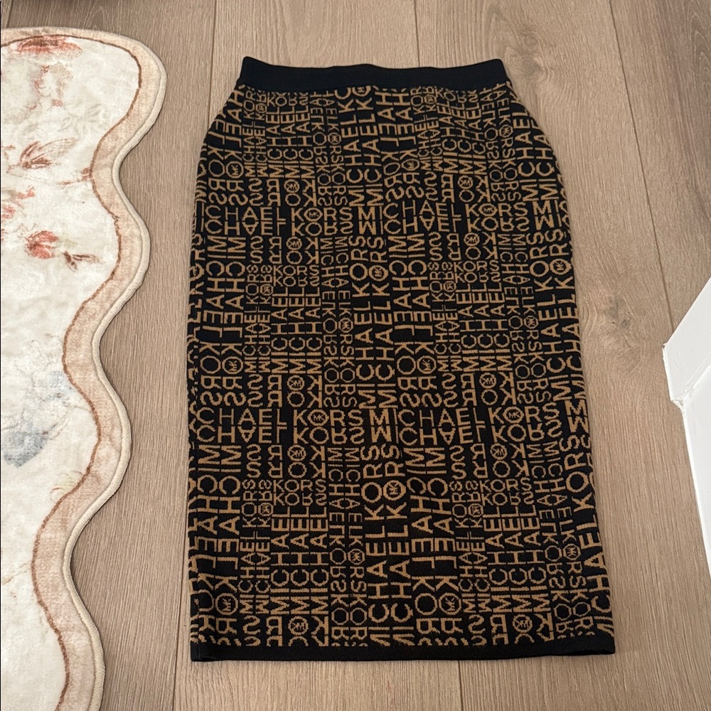 Michael Kors Black and Gold Logo Pencil Skirt